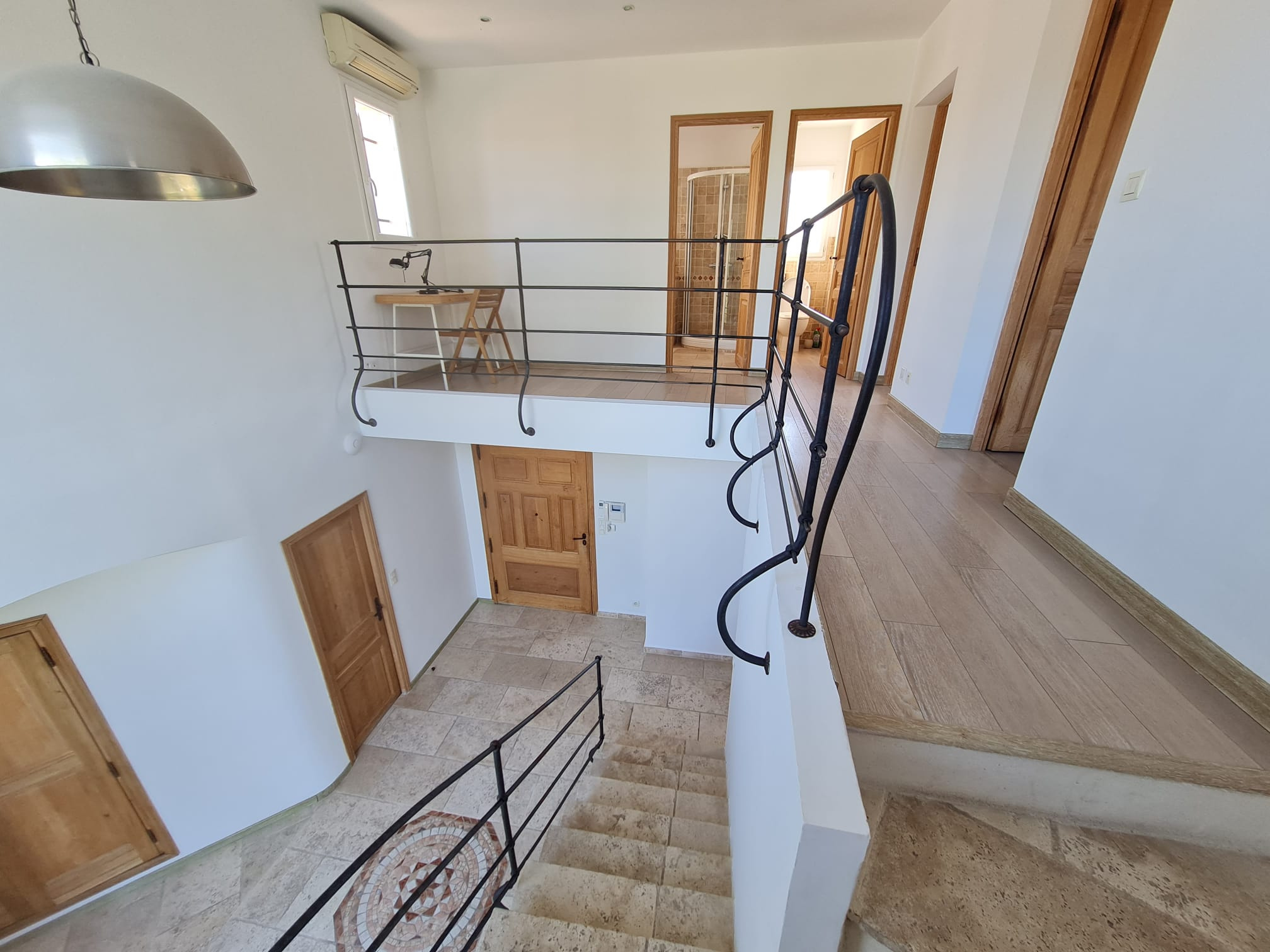 Maison 8 pièces de 190 m2 avec dépendance et sous sol de 120